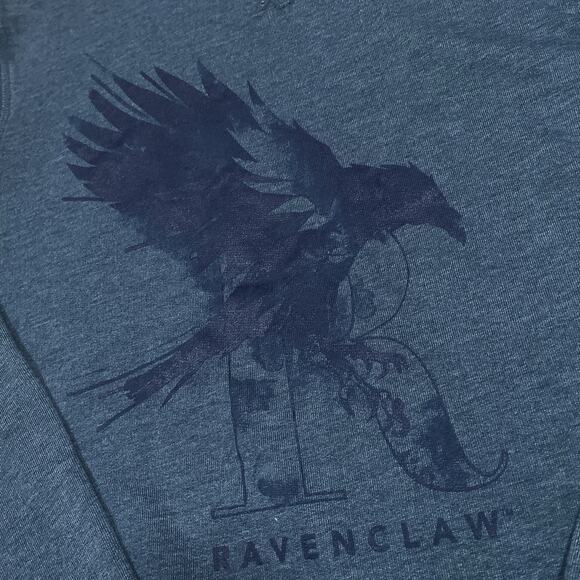 NWT Harry Potter Wizarding World Exhibition VTG Style Fade Ravenclaw S Crewneck - Picture 6 of 7